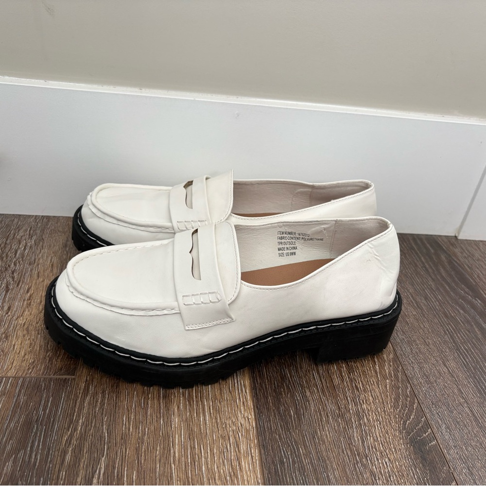 Torrid Chunky Lug Loafer Sz 9 WW